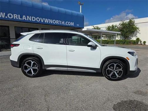 2025 Volkswagen Tiguan 2.0T SE