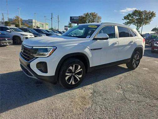 2025 Volkswagen Atlas Cross Sport 2.0T SE