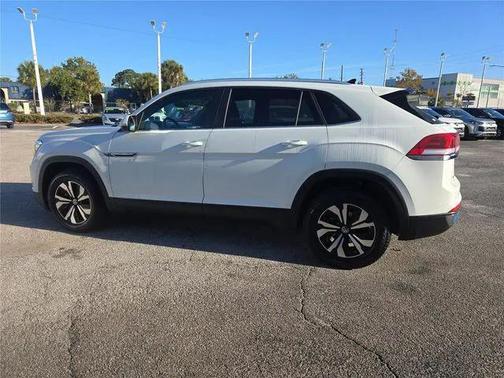 2025 Volkswagen Atlas Cross Sport 2.0T SE