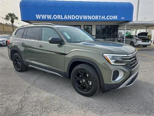 2026 Volkswagen Atlas Peak Edition