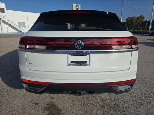 Pure White 2024 Volkswagen Atlas Cross Sport 2.0T SE w/Technology