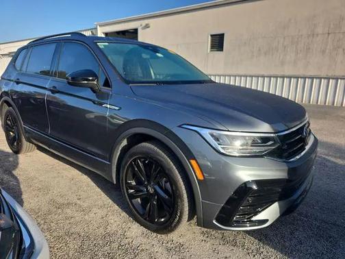 2023 Volkswagen Tiguan 2.0T SE R-Line Black