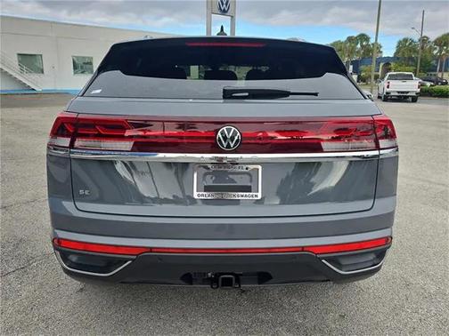 2026 Volkswagen Atlas Cross Sport 2.0T SE w/Technology