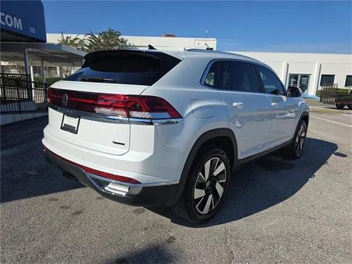 2026 Volkswagen Atlas Cross Sport 2.0T SEL