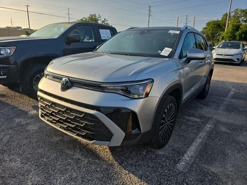 Pyrite Silver Metallic 2025 Volkswagen Taos 1.5T SE