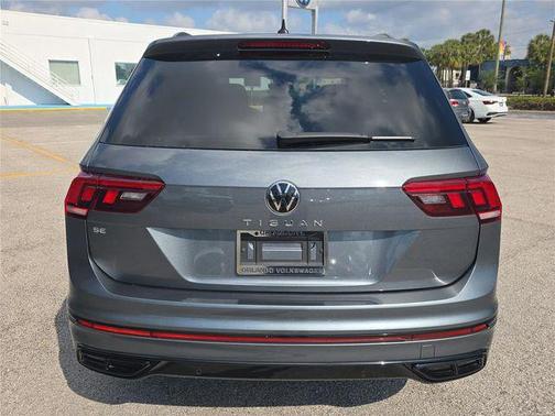 Platinum Gray Metallic 2023 Volkswagen Tiguan 2.0T SE R-Line Black