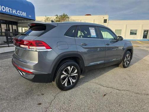 2025 Volkswagen Atlas Cross Sport 2.0T SE