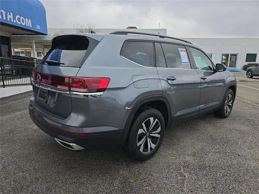 2025 Volkswagen Atlas 2.0T SE