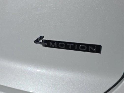 2026 Volkswagen Atlas Cross Sport 2.0T SEL