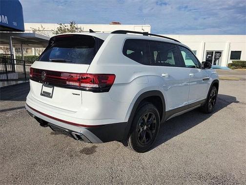 2025 Volkswagen Atlas 2.0T Peak Edition