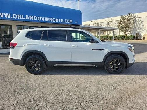 2025 Volkswagen Atlas 2.0T Peak Edition
