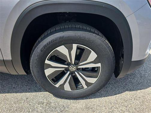 Silver Mist 2026 Volkswagen Atlas 2.0T SE