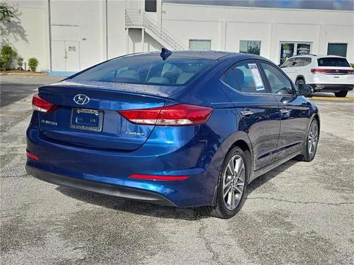 2017 Hyundai ELANTRA Limited