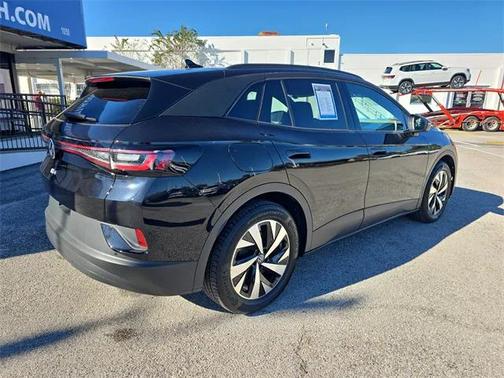 2023 Volkswagen ID.4 Pro