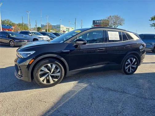 2023 Volkswagen ID.4 Pro