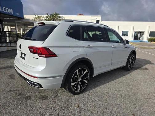 2022 Volkswagen Tiguan 2.0T SEL R-Line 4MOTION