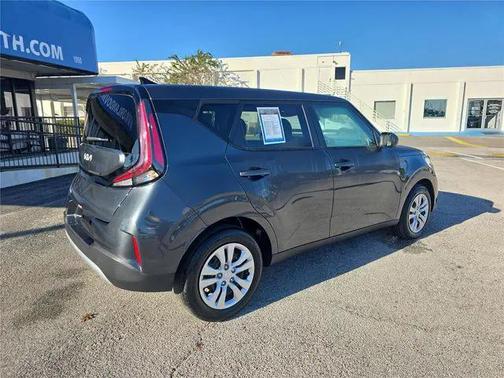 2024 Kia Soul LX
