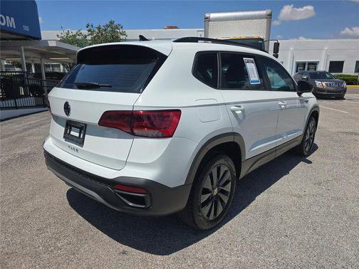 Pure White 2024 Volkswagen Taos 1.5T S