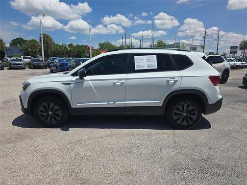Pure White 2024 Volkswagen Taos 1.5T S