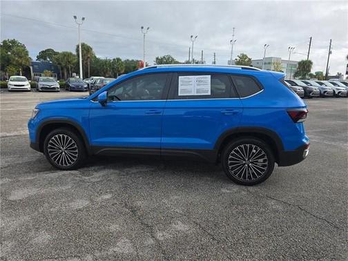 2025 Volkswagen Taos 1.5T SE