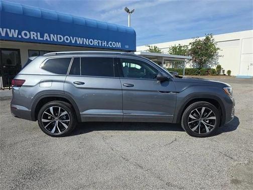 2025 Volkswagen Atlas 2.0T SEL Premium R-Line 4MOTION