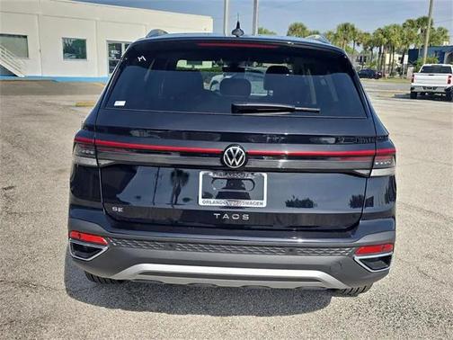 2025 Volkswagen Taos 1.5T SE
