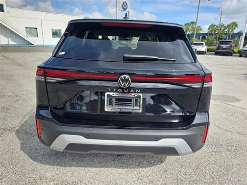 2025 Volkswagen Tiguan 2.0T S