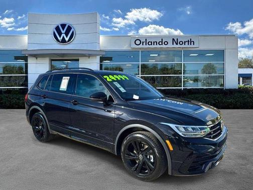 Deep Black 2023 Volkswagen Tiguan 2.0T SE R-Line Black