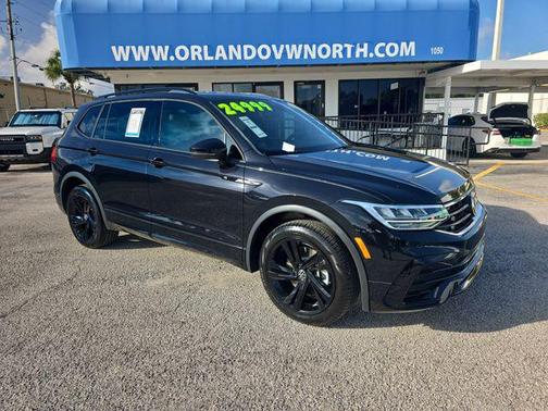 Deep Black 2023 Volkswagen Tiguan 2.0T SE R-Line Black