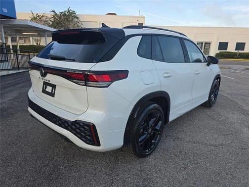 White 2026 Volkswagen Tiguan 2.0T SE R-Line Black