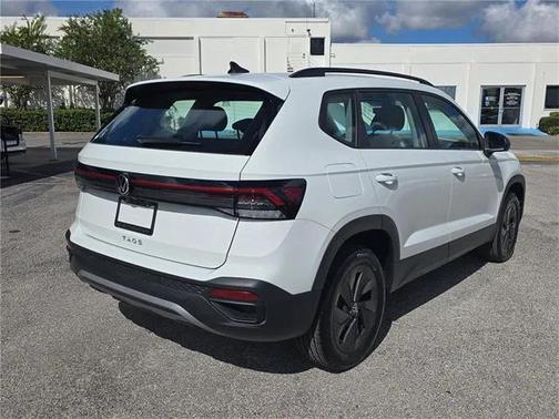 2025 Volkswagen Taos 1.5T S