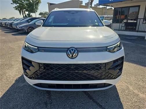 2026 Volkswagen Tiguan 2.0T SEL R-Line 4MOTION