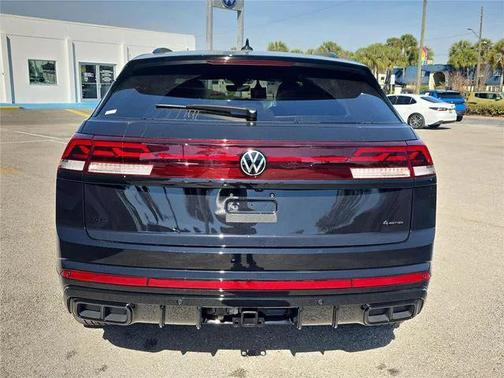 2026 Volkswagen Atlas Cross Sport 2.0T SEL