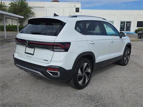 2025 Volkswagen Taos 1.5T SE