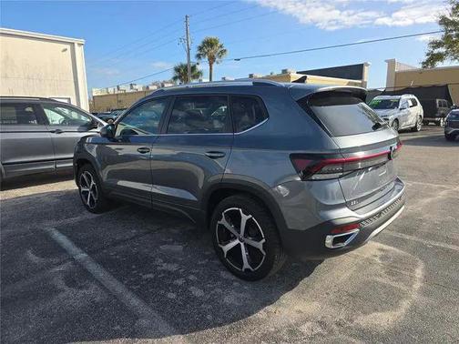 2025 Volkswagen Taos 1.5T SEL