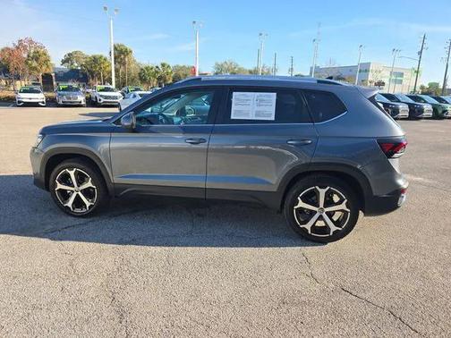 2025 Volkswagen Taos 1.5T SEL