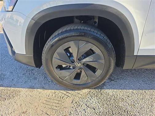 2025 Volkswagen Taos 1.5T S