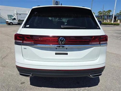 2025 Volkswagen Atlas 2.0T SE