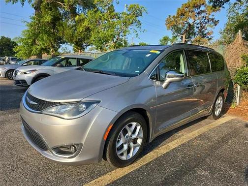 2023 Chrysler Pacifica Hybrid Touring L