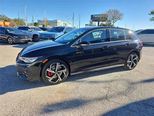 2026 Volkswagen Golf GTI 2.0T SE DSG