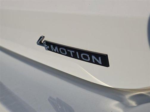 2025 Volkswagen Tiguan 2.0T SE 4MOTION