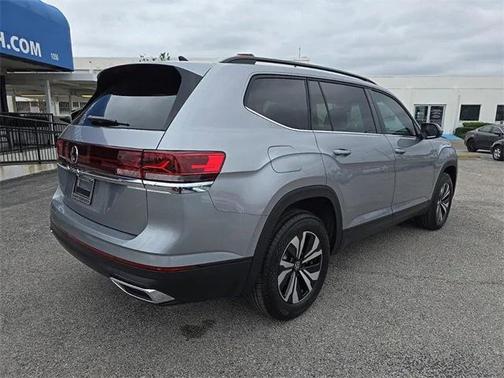 2025 Volkswagen Atlas 2.0T SE