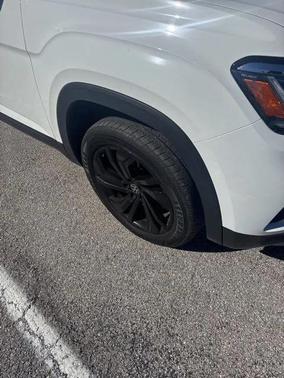 2023 Volkswagen Atlas 3.6L SE w/Technology