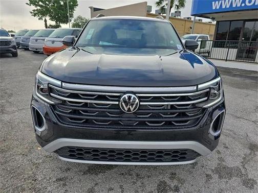 2025 Volkswagen Atlas 2.0T Peak Edition