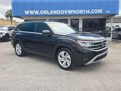 Deep Black 2023 Volkswagen Atlas 3.6L SE w/Technology