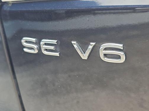 Deep Black 2023 Volkswagen Atlas 3.6L SE w/Technology