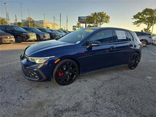 2022 Volkswagen Golf GTI 2.0T SE DSG