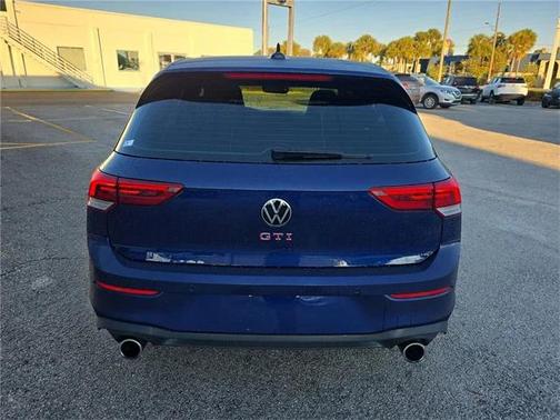 2022 Volkswagen Golf GTI 2.0T SE DSG