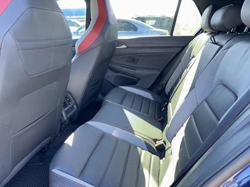 2022 Volkswagen Golf GTI 2.0T SE DSG