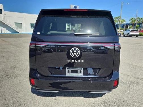 2025 Volkswagen ID. Buzz Pro S Plus